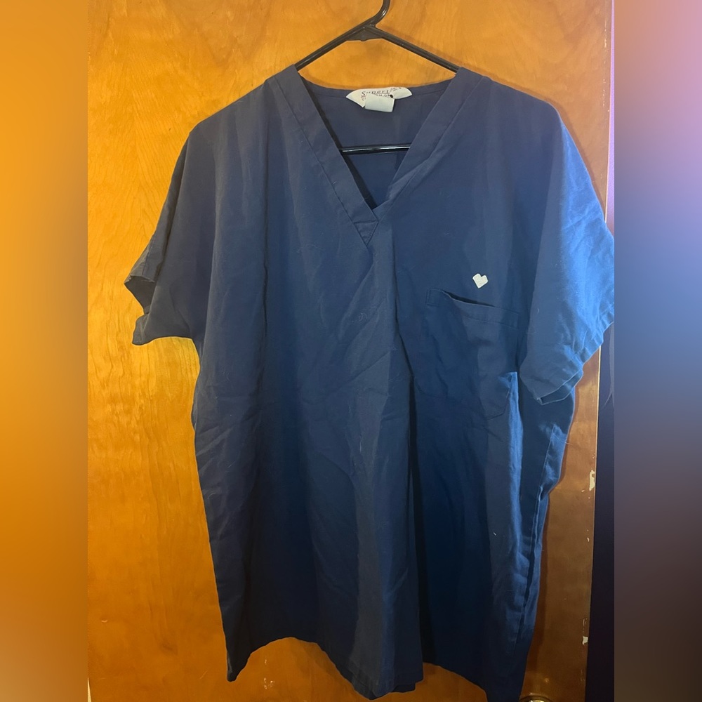 Superior Uniform Group, Women’s, Medium, Navy blue, Scrub Shirt, gently used